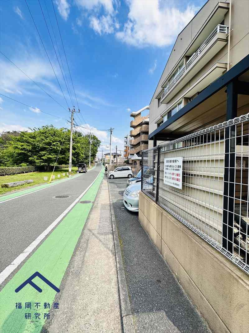 ロワールマンション長丘の周辺
