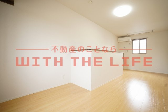 シャロムふえき【10,000円キャッシュバック対象】の洋室|明るい洋室です