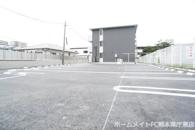 熊本市中央区本荘５丁目のアパートの駐車場
