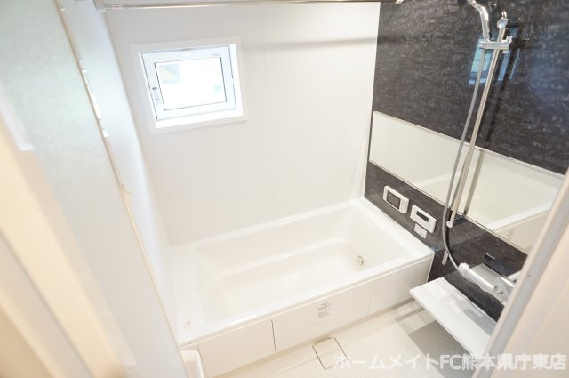 熊本市中央区本荘５丁目のアパートの浴室