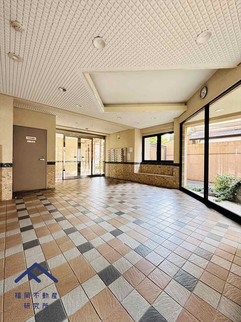 シティオ老司二番館のエントランス