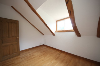 【収納】 | 大津市北小松1552-5　戸建 | お部屋並みの広さのウォークインクローゼット
