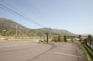 【駐車場】 | 大津市北小松1552-5　戸建 | 駐車スペース