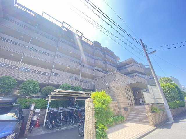 オーベル高田馬場の外観