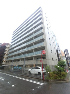 【外観】 | 総戸数70戸、2015年9月築、まだまだ新しいマンションです♪