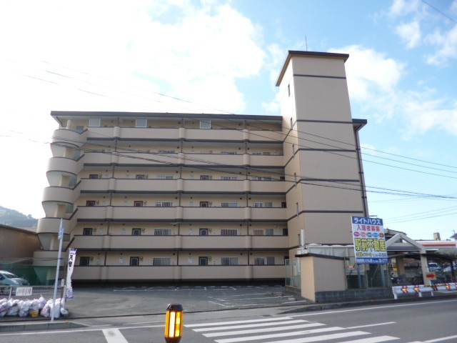 ライトハウス【キャッシュバック対象物件】のエントランス