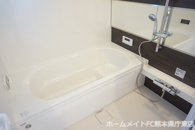 熊本市東区長嶺東５丁目のアパートの浴室