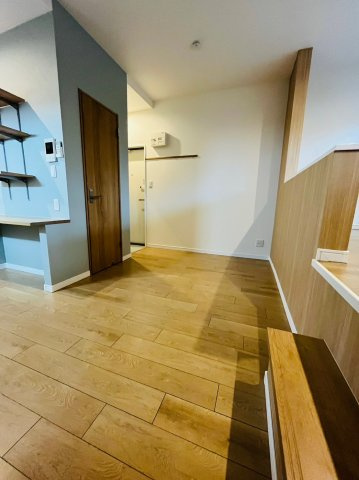 FORTUNATOの居間・リビング