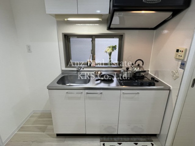 【キッチン】 | アーデン江戸堀 | 2口ガスコンロのキッチンには窓♪