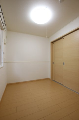 【寝室】 | メゾン　ジャスティスＤ