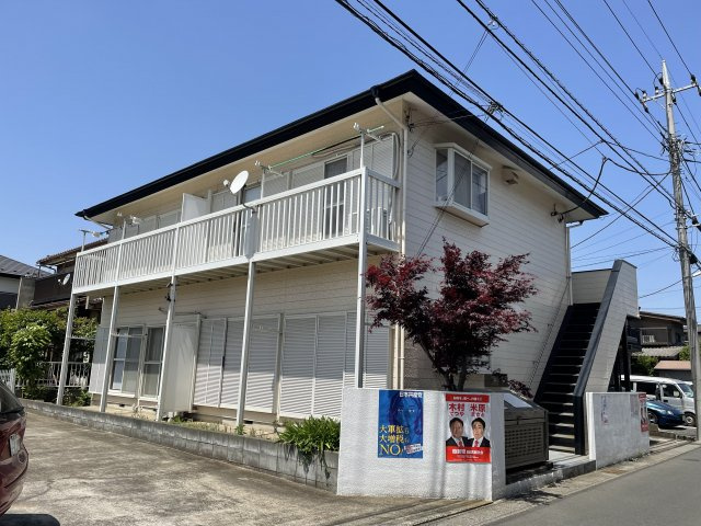 成田ハイツの外観