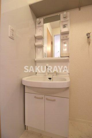 メゾンミラコスタの独立洗面台|2023年撮影。現況と異なる場合がございます。