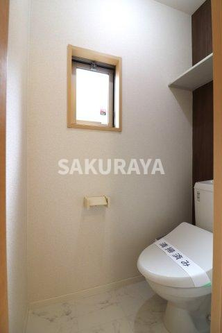 メゾンミラコスタのトイレ|2023年撮影。現況と異なる場合がございます。