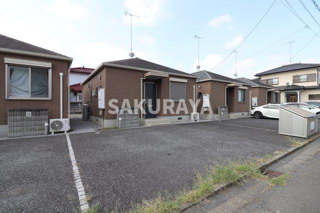 メゾンミラコスタの駐車場|C棟