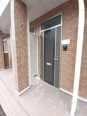 【エントランス】 | サウスコートⅠ　Ｃ | 建物の内部です