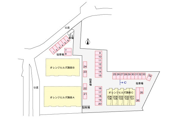 オレンジヒルズ論田Bの駐車場
