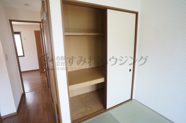 堀古タウンハウスの収納
