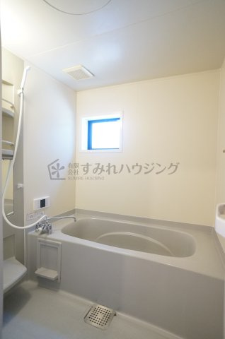 堀古タウンハウスの浴室