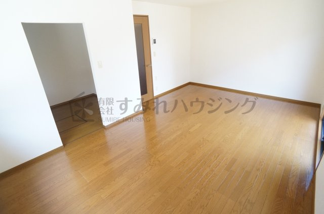 堀古タウンハウスの居間・リビング