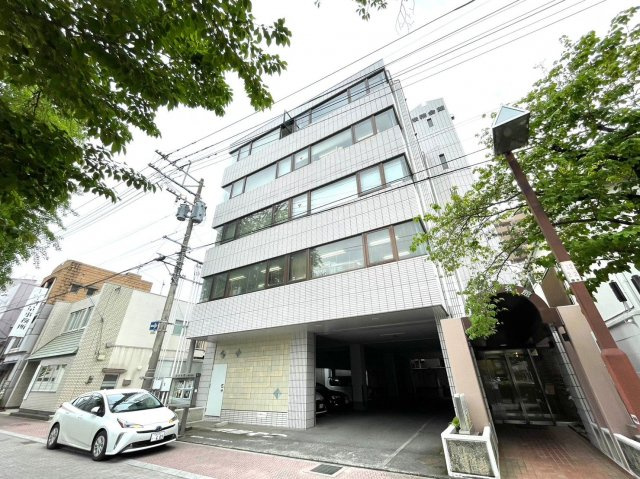 投資物件)法務会館ビルの外観