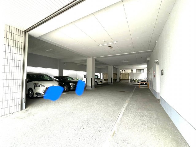 投資物件)法務会館ビルの駐車場