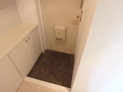 【玄関】 | ラポール西宮 | きれいな玄関です