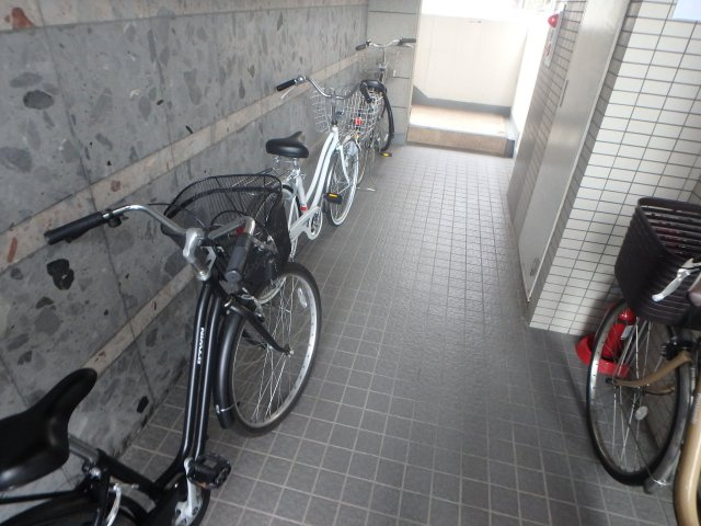 【その他共用部分】 | ラポール西宮 | 駐輪スペース