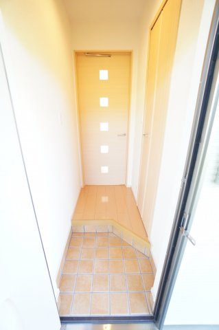 【玄関】 | ウエストヒルパーシモン | ※同物件・同タイプの写真です。