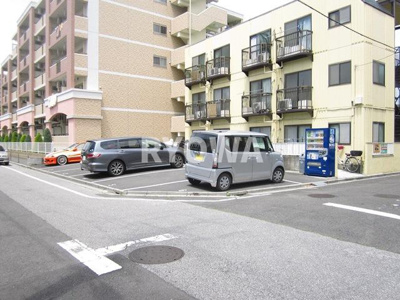 【外観】 | ルファミー駐車場