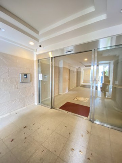 【エントランス】