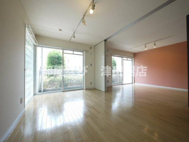 アリソ東船橋の展望|広々リビングの１ＬＤＫとしても使えます