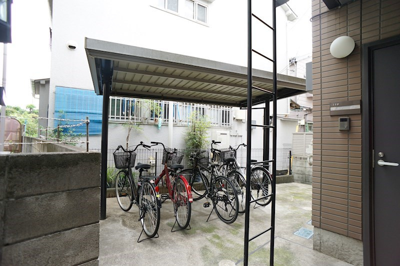 ドミールヒロセのその他共用部分|サイクルポートあります♪