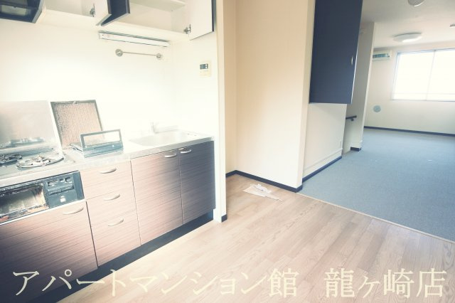 レオネクストエスポワール愛戸のキッチン