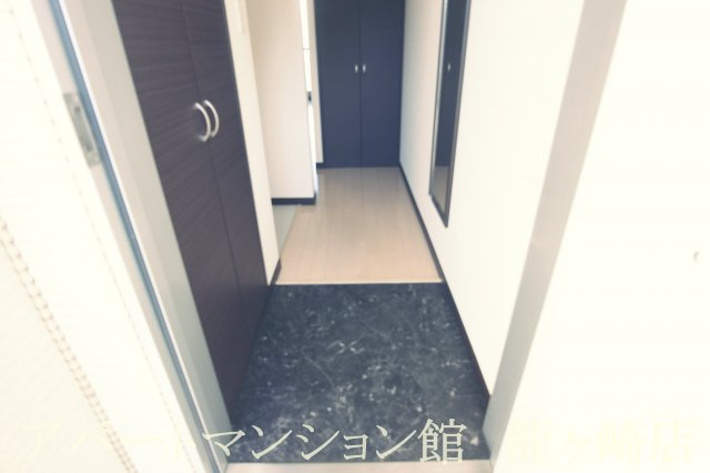 レオネクストエスポワール愛戸の玄関