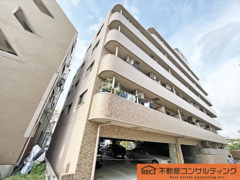 グラン・パレ魚崎の外観