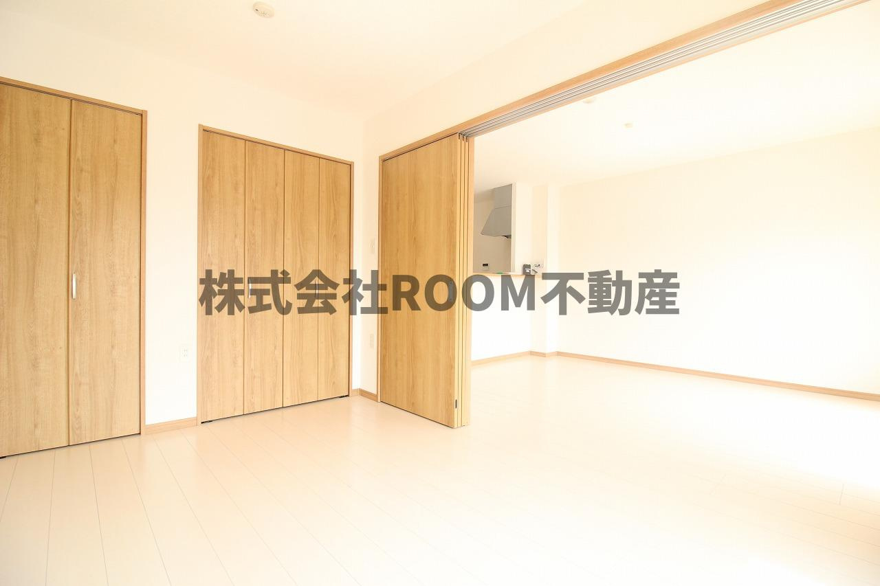 都城市千町の賃貸マンションの洋室|個人の部屋や寝室として使える洋室です