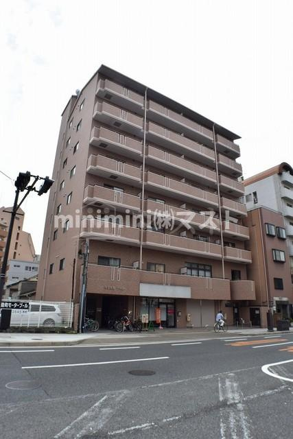 エミネスアークの外観