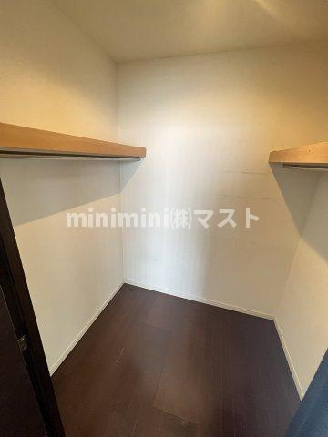 ロイヤルパークスなんばの収納