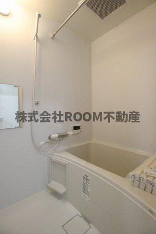 都城市千町の賃貸マンションの浴室|きれいなお風呂です