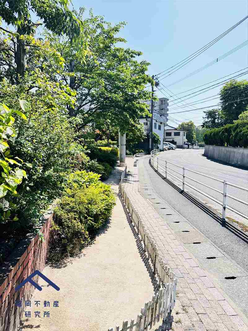 グリーンマンション神松寺ナチュレ1番館の周辺
