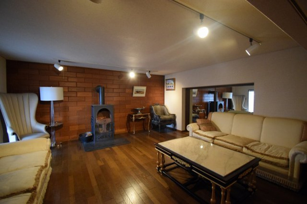 【居間・リビング】 | 大室高原別荘地　戸建