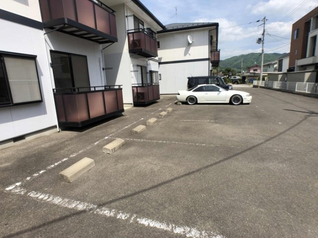 サンシャインコーポ Ａ棟の駐車場|駐車場