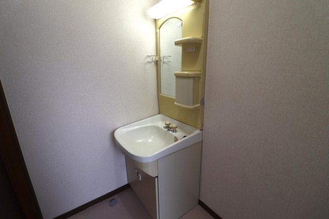 タンジコーポラスの独立洗面台|洗面化粧台