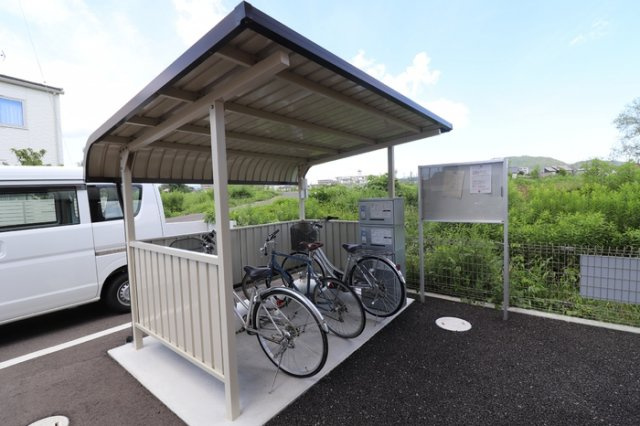 チリエージョのその他共用部分|駐輪場
