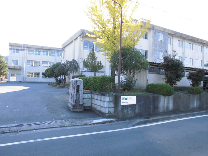 プルームガーデン|福島市立渡利中学校