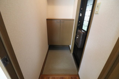 【玄関】 | ロイヤルガーデン吉倉 Ｄ | 玄関