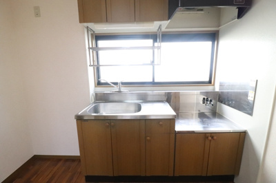 【キッチン】 | ロイヤルガーデン吉倉 Ｄ | キッチン