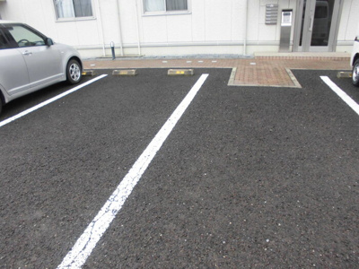 【駐車場】 | リビングタウン八木田 | 駐車場
