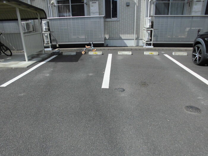 リバーグリーンの駐車場|駐車場