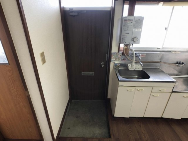 小倉寺コーポの玄関|玄関（中）